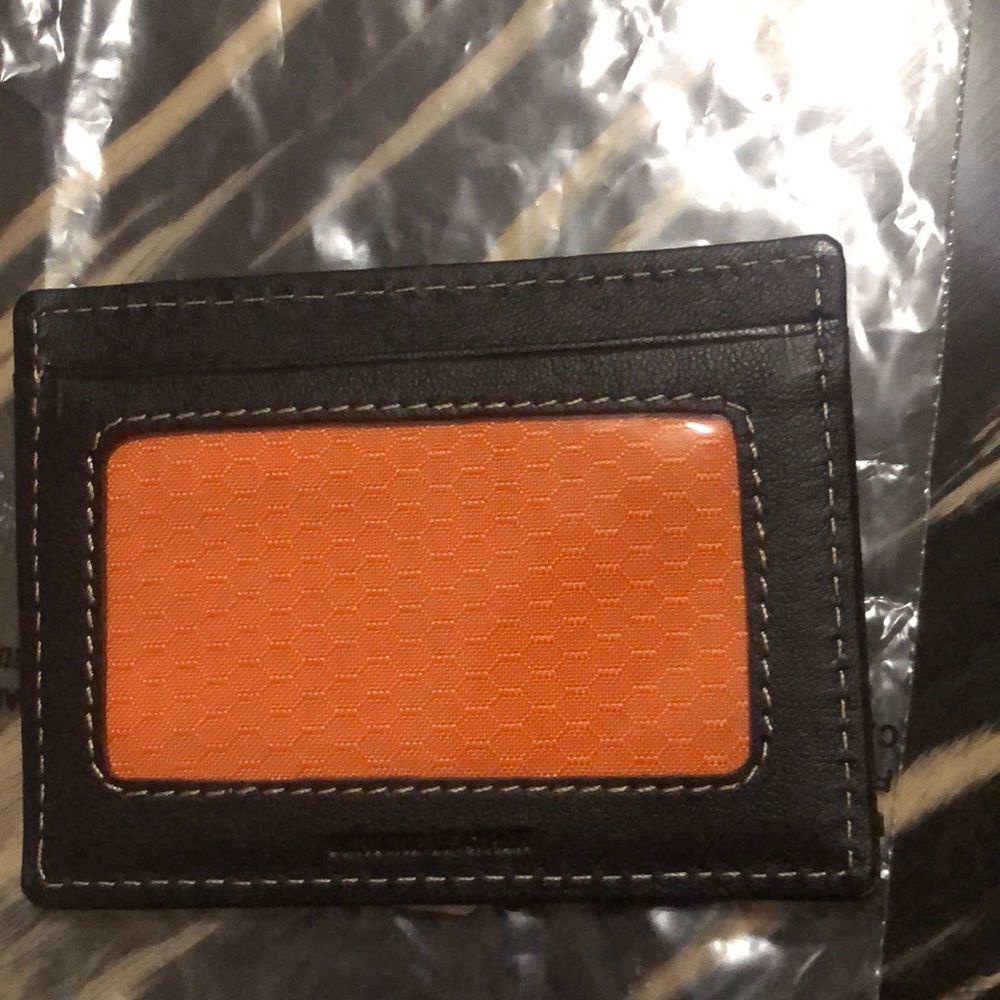 NWT mens timberland ID holder